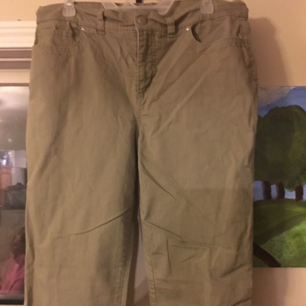 Sonoma size 12 tan capris
